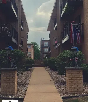 YUB Real Estate Sell My Home Edison Park- 9